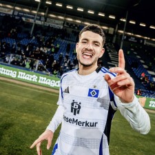 开云-这场比赛太疯狂！新星XavierJohnson上演绝杀超级碗赛季焦点战，球迷高呼：‘传奇回来了！’