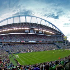 开云-电竞赛场焦点！法国队对阵葡萄牙队，压哨绝杀，引爆全场观众欢呼